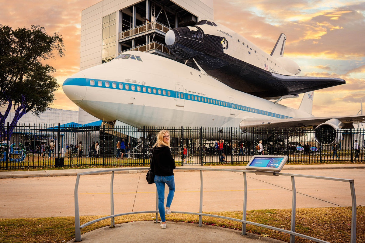 Visiting Space Center Houston: Independence Plaza and the Exhibits